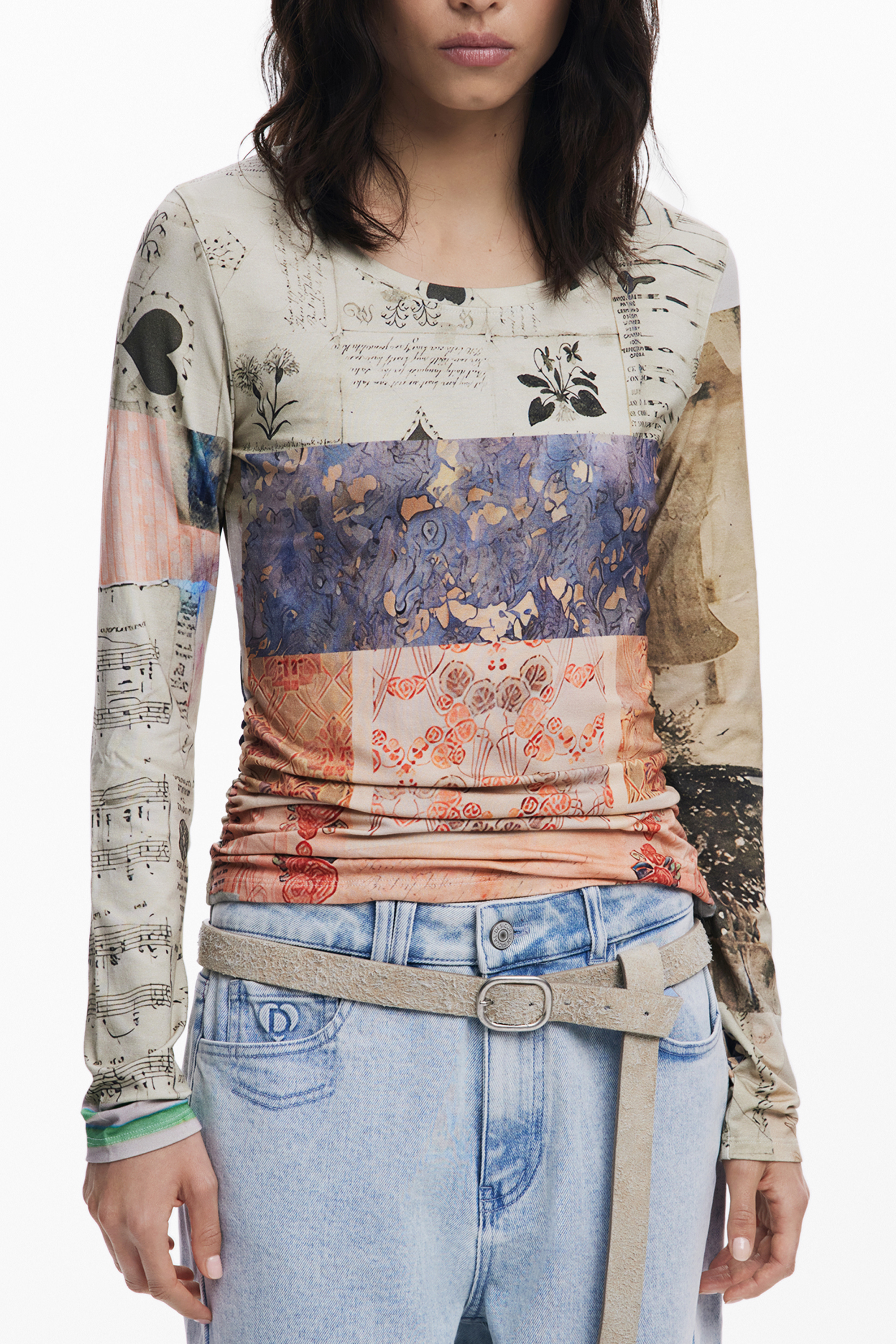 T-shirt DESIGUAL για γυναίκες – Μπεζ