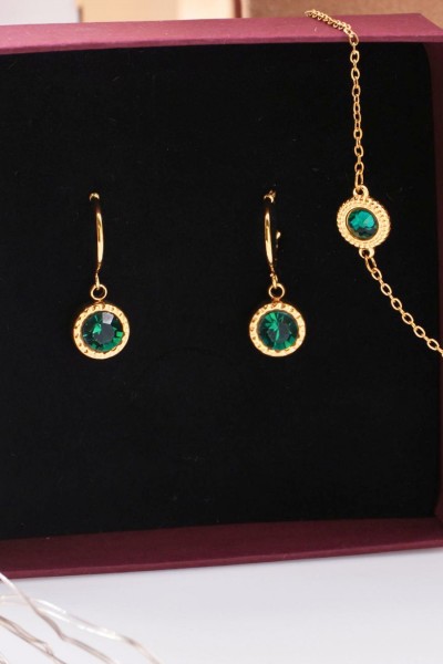 Σετ με βραχιόλι και σκουλαρίκια Swarovski σε κουτί δώρου